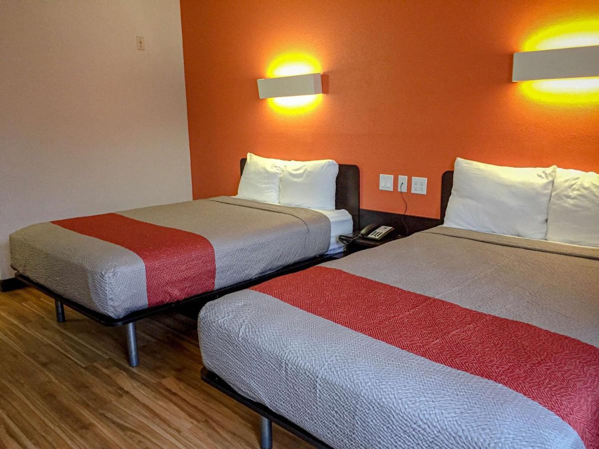 Motel 6-Woodway, Tx Экстерьер фото